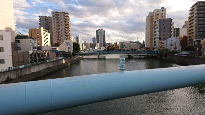 写真40．木津川大橋・中央大通から下流を臨む