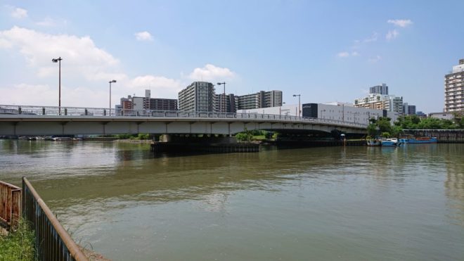 写真７．毛馬橋：大川左岸上流側から撮影