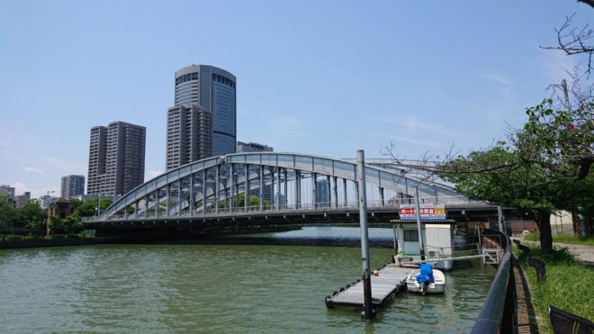 写真31．桜宮橋上り線：銀橋：大川左岸下流側から撮影